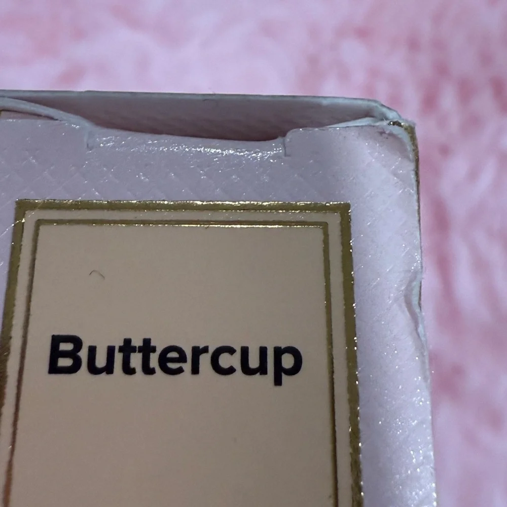 Born This Way Ethereal Light Illuminating Smoothing Concealer 24-Hour Wear